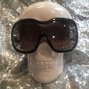 Prada Oversized Sunglasses SPR050